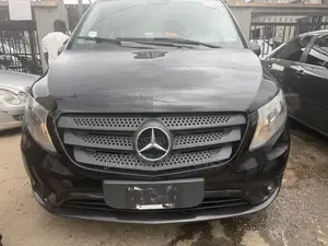 Mercedes-Benz Viano 2015 Black