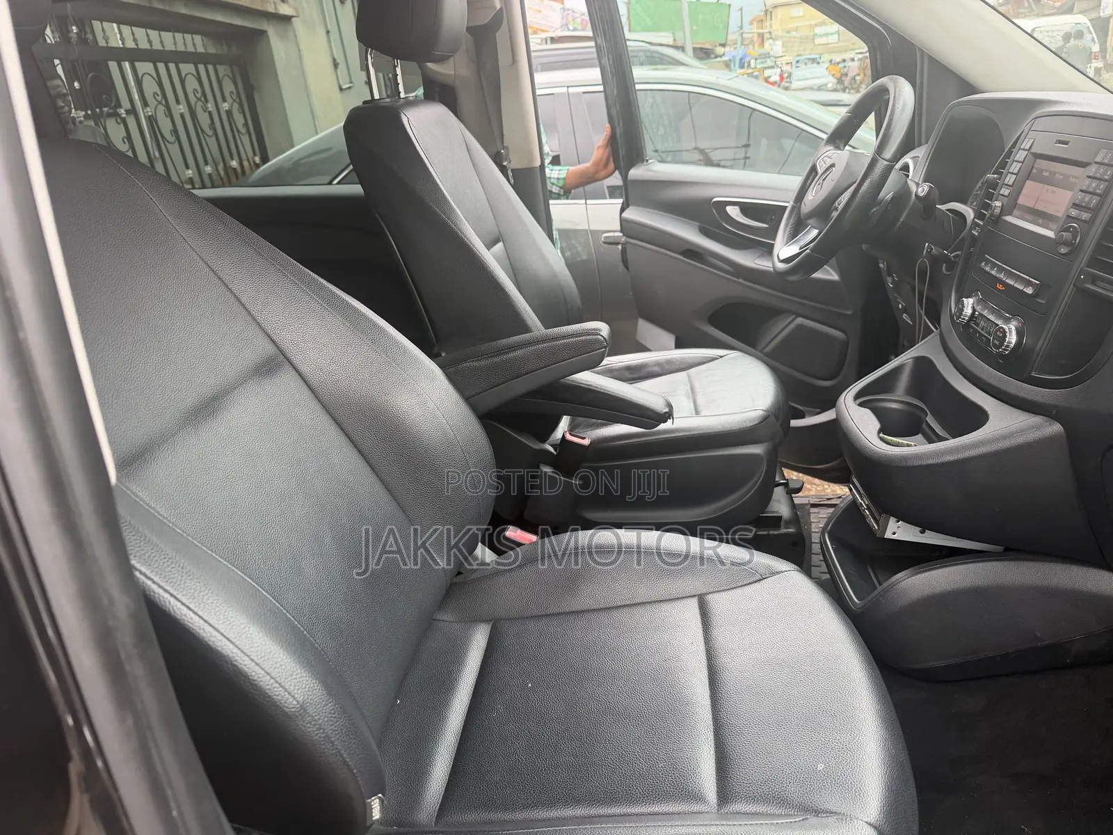 Mercedes-Benz Viano 2015 Black
