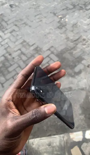 Apple iPhone X 64 GB Black