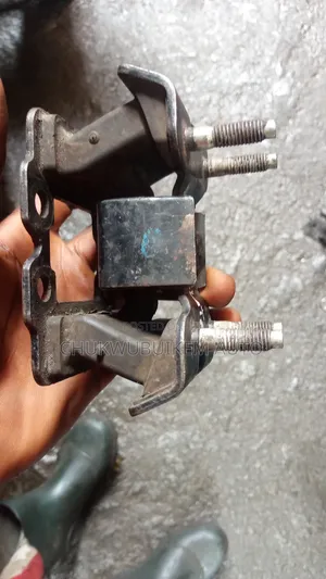 Upper Gear Engine Seat for Lexus IS 250 Tokunbo