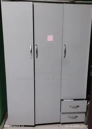 Standard 3-Door Wardrobe X3
