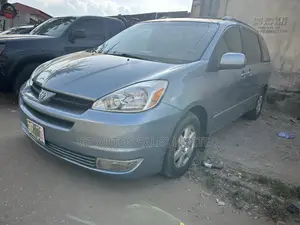 Toyota Sienna LE AWD (3.3L V6 5A) 2004 Blue