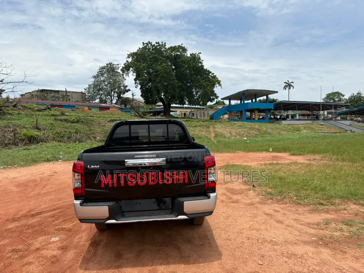 Mitsubishi L200 2024 Black