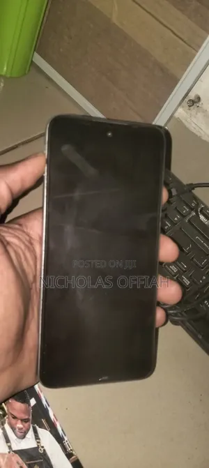 Itel Power 70 128 GB Silver