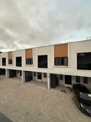 4bdrm Duplex in Sangotedo for sale