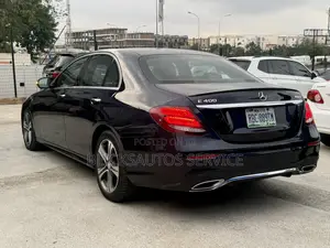 Mercedes-Benz E400 2017 Blue