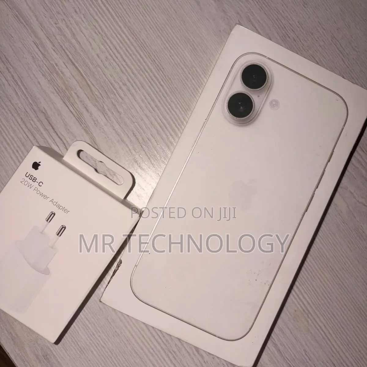 New Apple iPhone 16 128 GB White