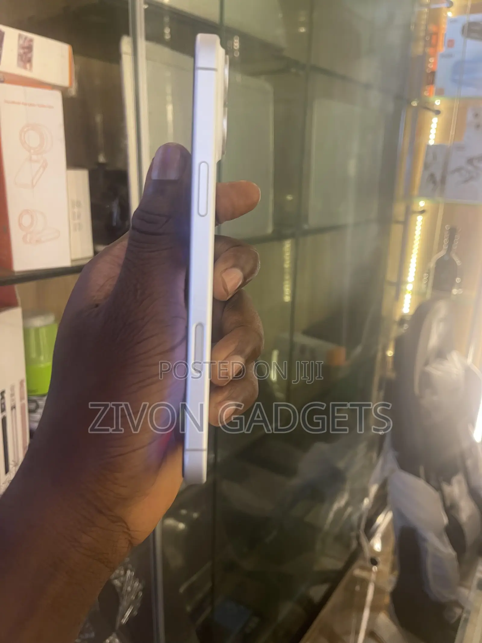 Apple iPhone 16 Plus 128 GB White