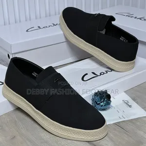 Original Men’s Clarks in Stock! Sizes 40–46 Available.