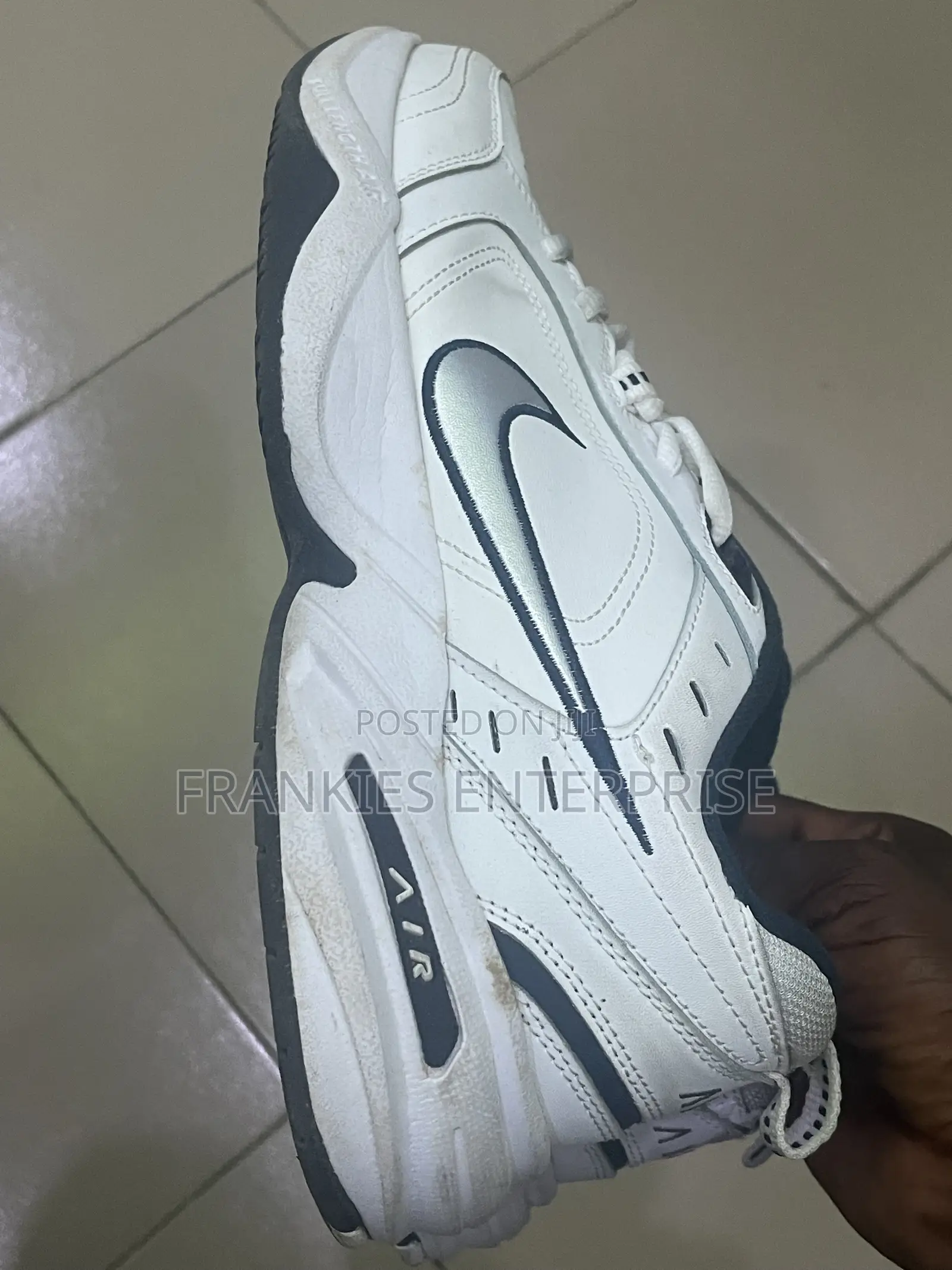 Nike Air Monarch IV