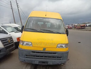 Fiat Ducato 2002 Yellow