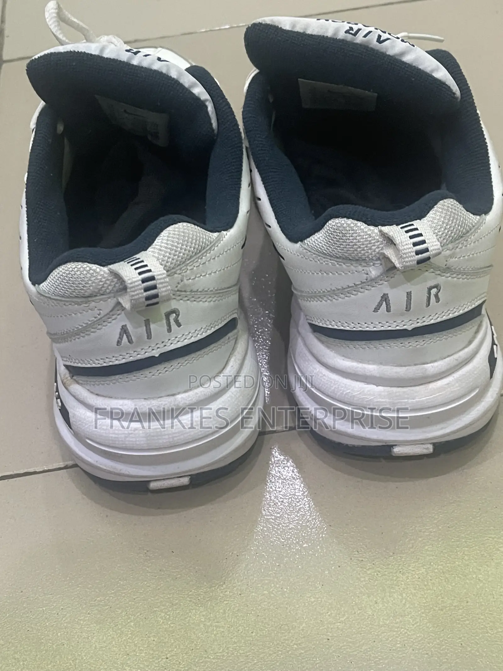 Nike Air Monarch IV