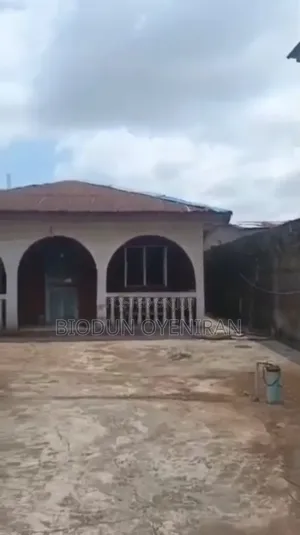 3bdrm Bungalow in Ayobo for sale
