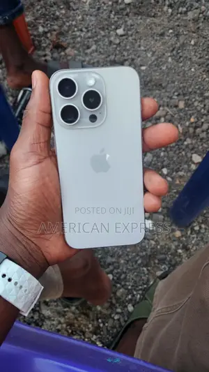 Apple iPhone 15 Pro 128 GB Gray