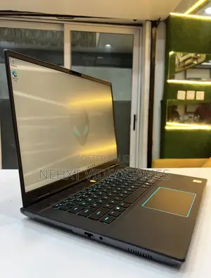 Laptop Alienware M16 R2 32GB Intel Core Ultra 9 SSD 1T