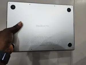 Laptop Apple MacBook Pro 2023 M3 18GB Intel Core M3 SSD 512GB