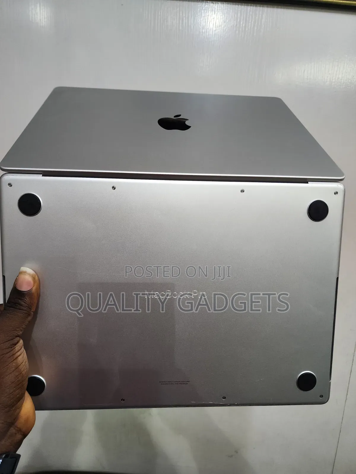 Laptop Apple MacBook Pro 2023 M3 18GB Intel Core M3 SSD 512GB