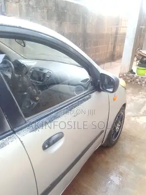 Hyundai I10 2013 Silver