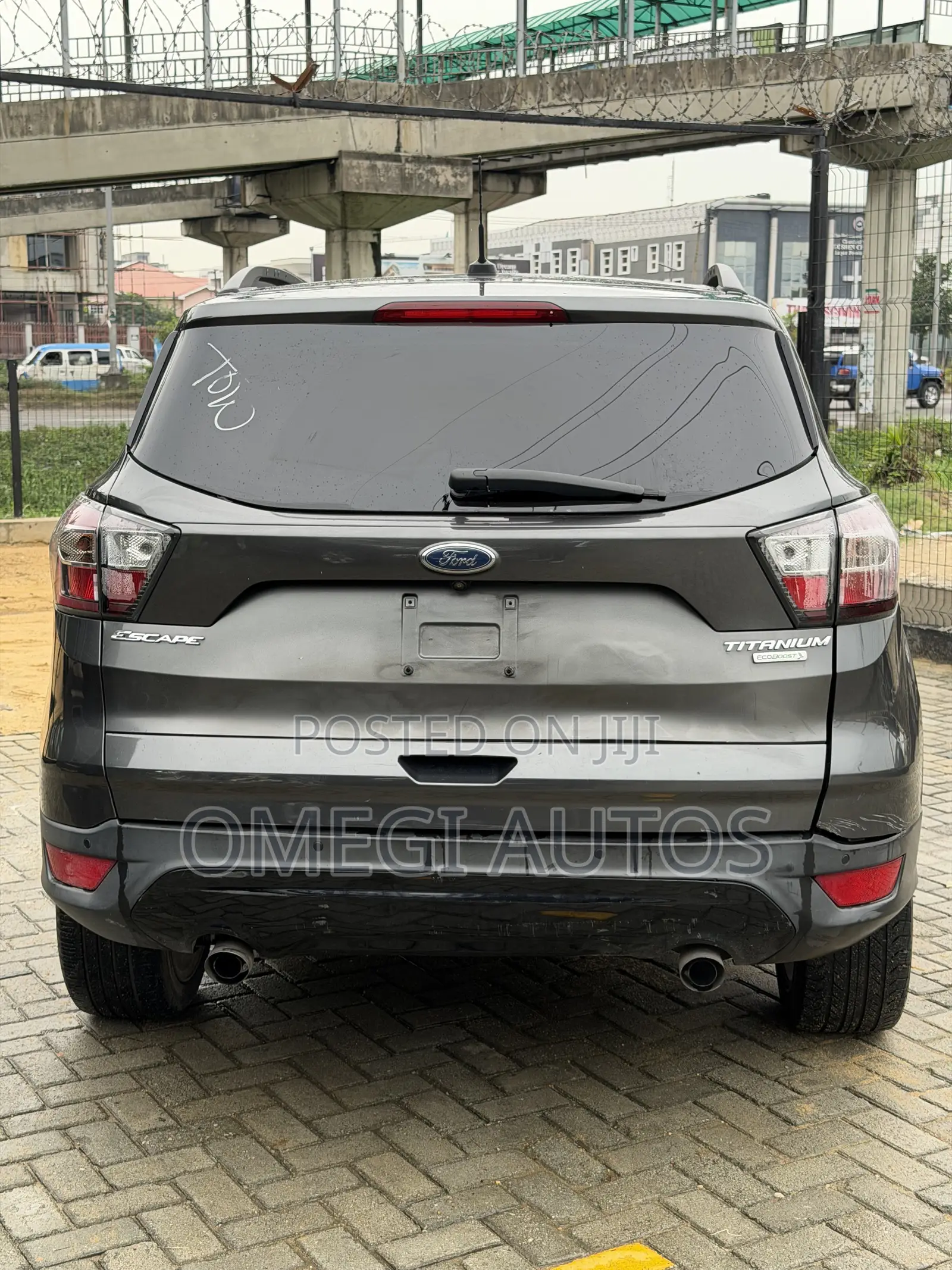 Ford Escape Titanium 4x4 2017 Gray