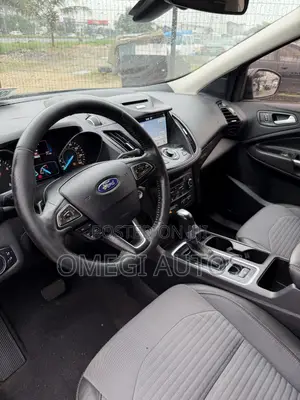 Ford Escape Titanium 4x4 2017 Gray