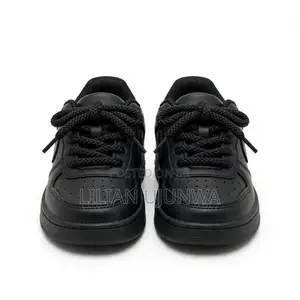 Black Nike Sneakers for Boys - Size 38-39 With Rope Laces