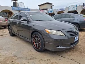 Toyota Camry SE 4dr Sedan (2.4L 4cyl 5A) 2009 Gray