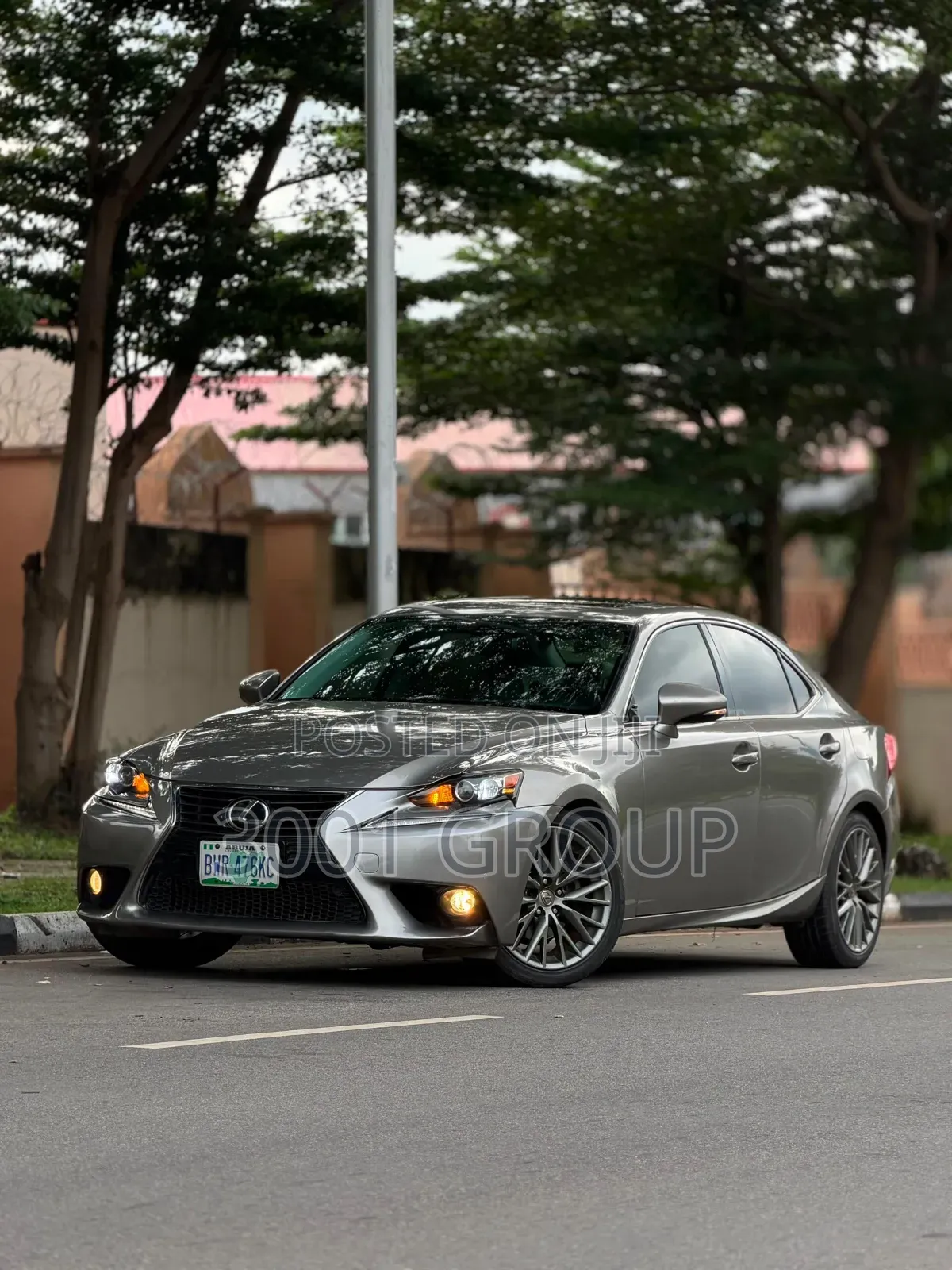 Lexus IS 2014 Gold