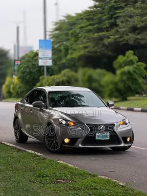 Lexus IS 2014 Gold