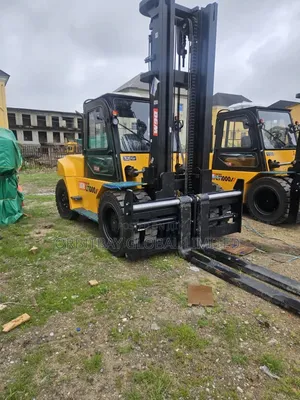 Brand New Un 20-Ton Diesel Forklift With Cabin for Sale