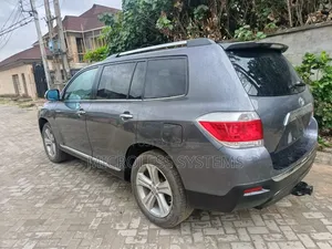 Toyota Highlander 2013 Gray