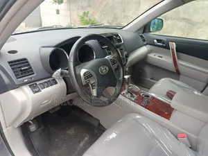 Toyota Highlander 2013 Gray