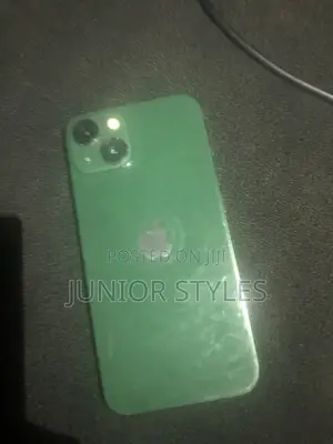 Apple iPhone 13 128 GB Green