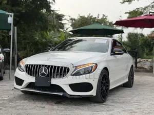 Mercedes-Benz C400 4Matic AWD Sedan (3.0L V6 7A) 2015 White