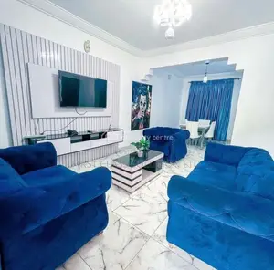 3 Bedrooms Apartment