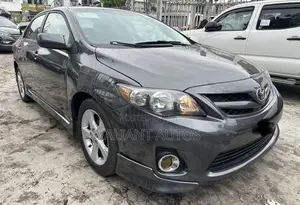 Toyota Corolla 2012 Gray