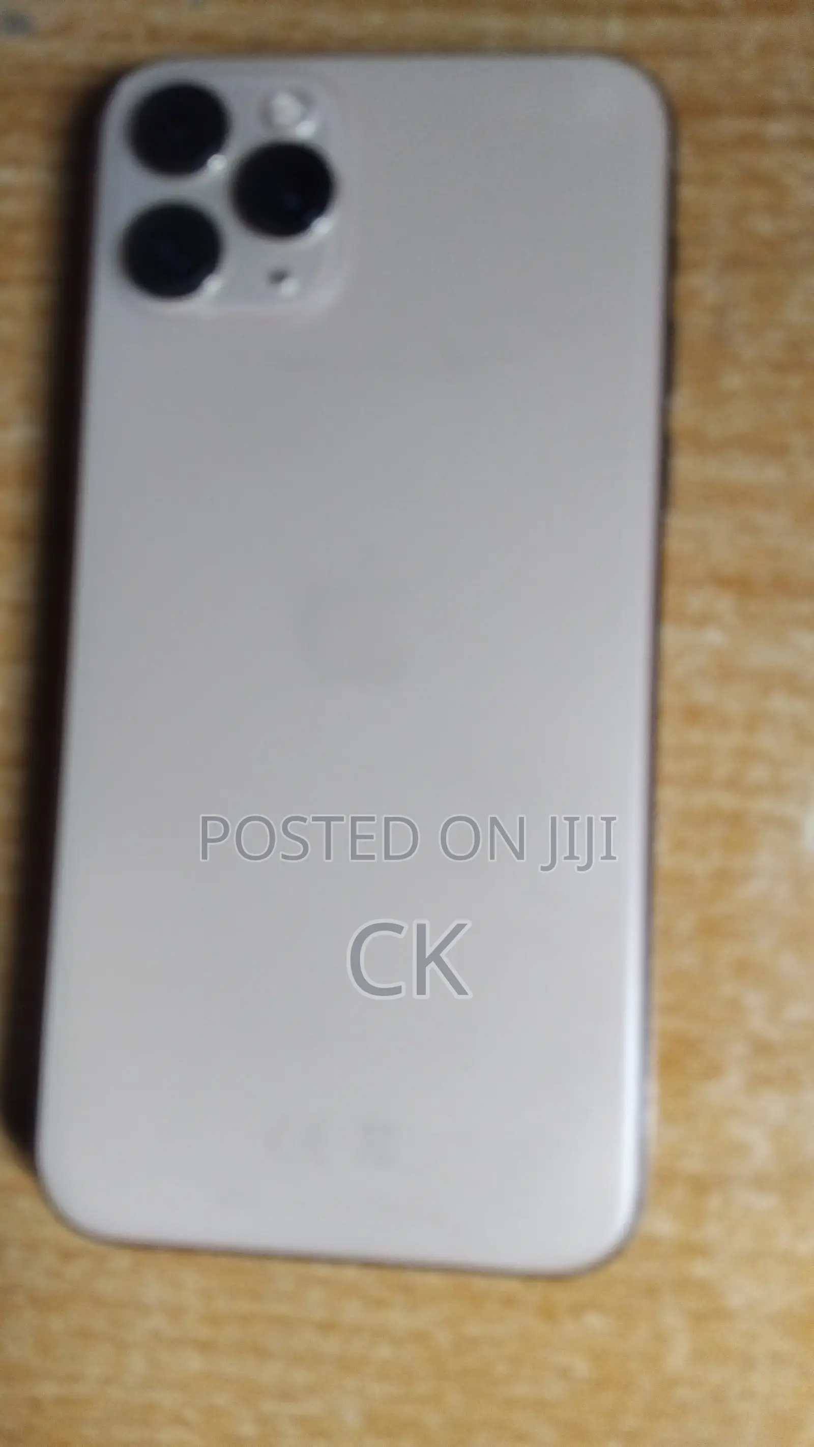 Apple iPhone 11 64 GB Gold