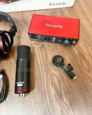 Focusrite Scarlett 2i2 Studio
Bundle