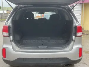 Kia Sorento LX 4dr SUV (2.4L 4cyl 6A) 2015 Silver