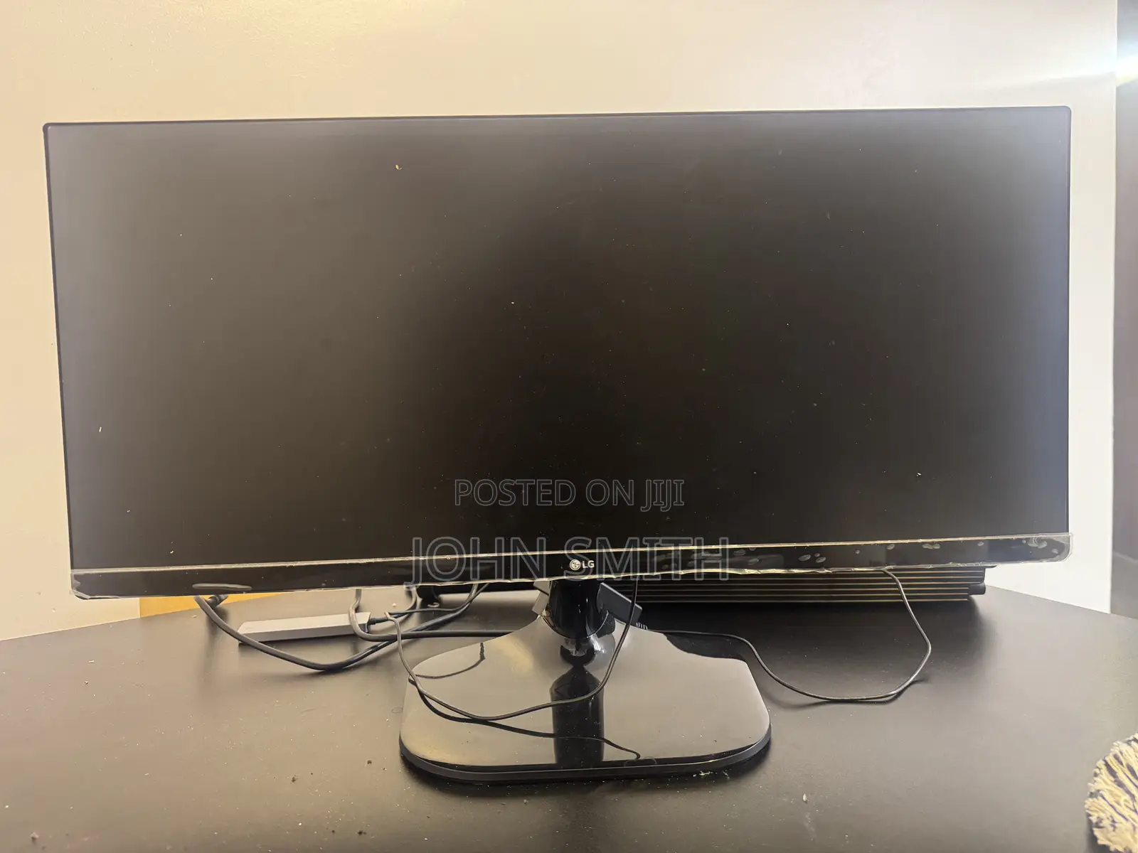 LG Ultra Wide Screen Monitor (25 Inch)