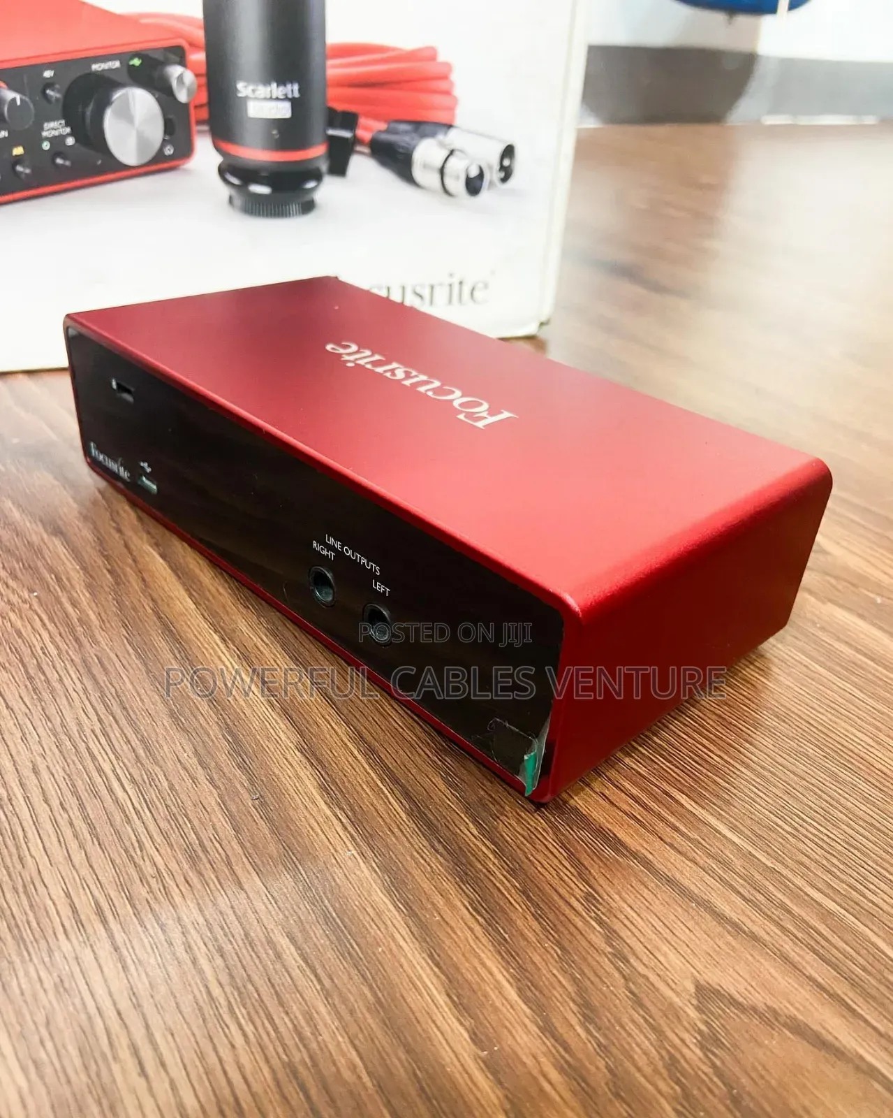 Focusrite Scarlett 2i2 Studio Bundle