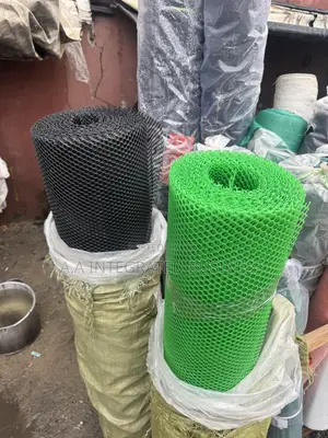 Plastic Mesh 1.5 by 30 Meters