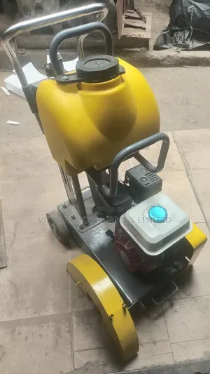 Asphalt/Concrete Cutting Machine