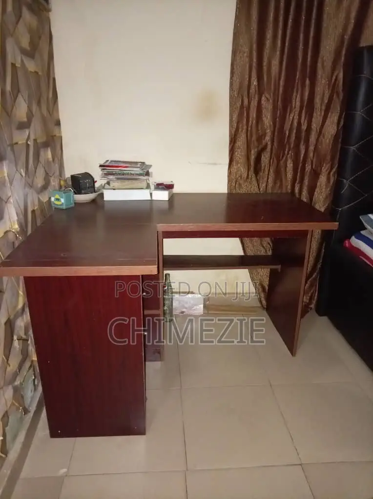 L Shaped Reading Table With Drawer