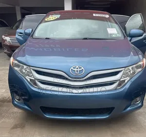 Toyota Venza AWD 2010 Blue