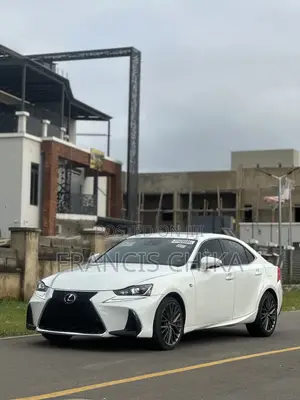 Lexus IS 300 AWD 2017 White