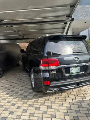 New Toyota Land Cruiser 2021 Black