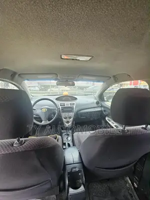 Toyota Yaris 2009 Silver