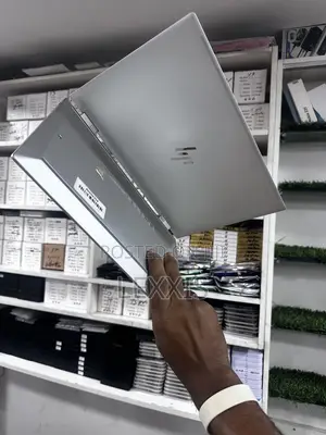 Laptop HP EliteBook 830 G7 16GB Intel Core i7 SSD 512GB