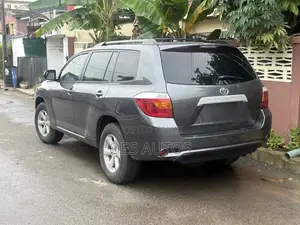 Toyota Highlander 2010 Gray
