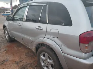 Toyota RAV4 2004 Silver